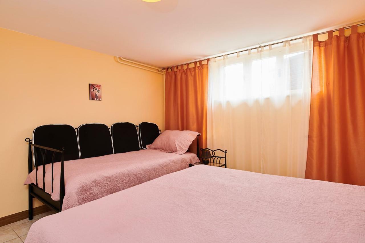 Apartment Ante Umag Exterior photo