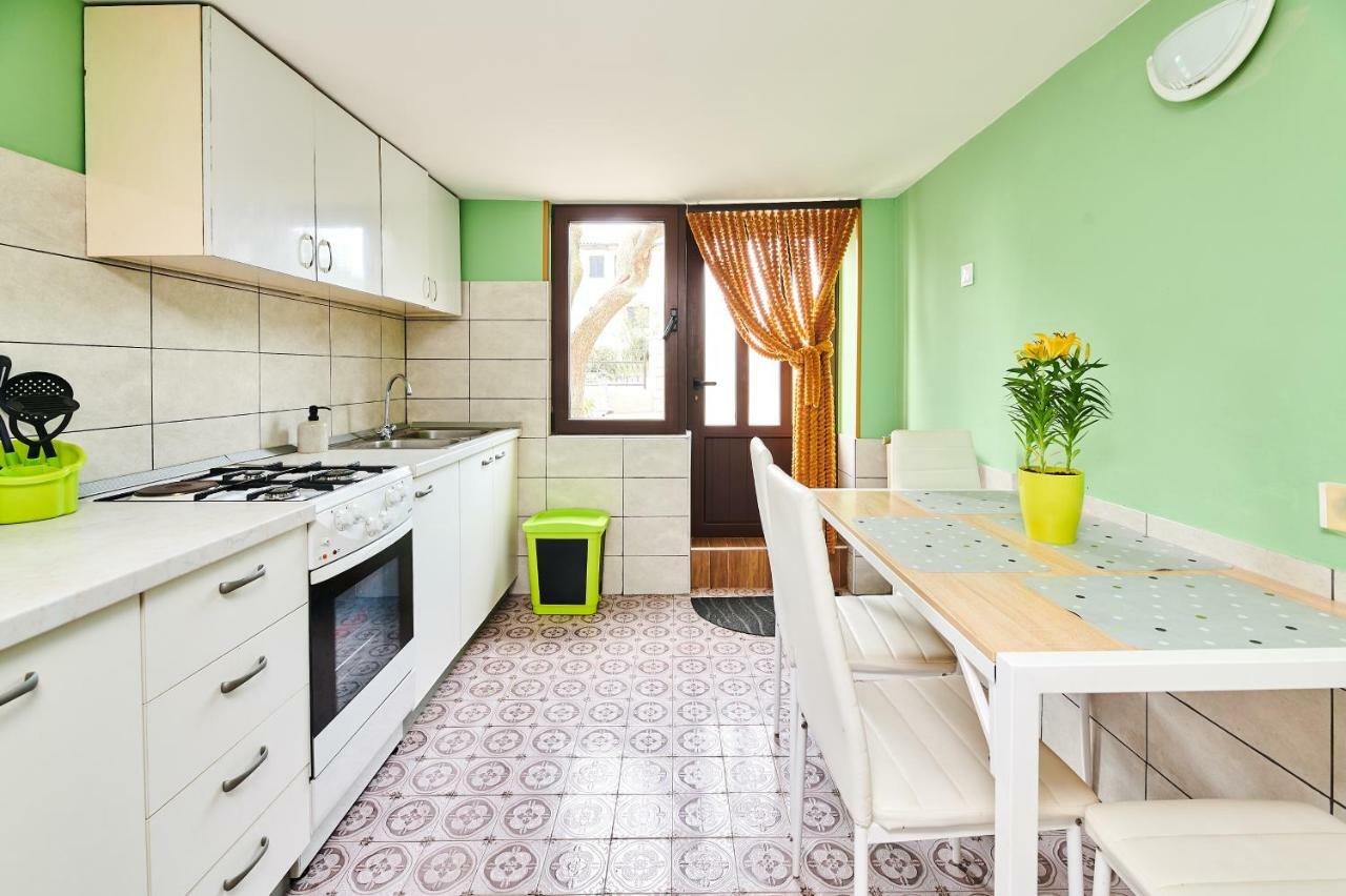 Apartment Ante Umag Exterior photo
